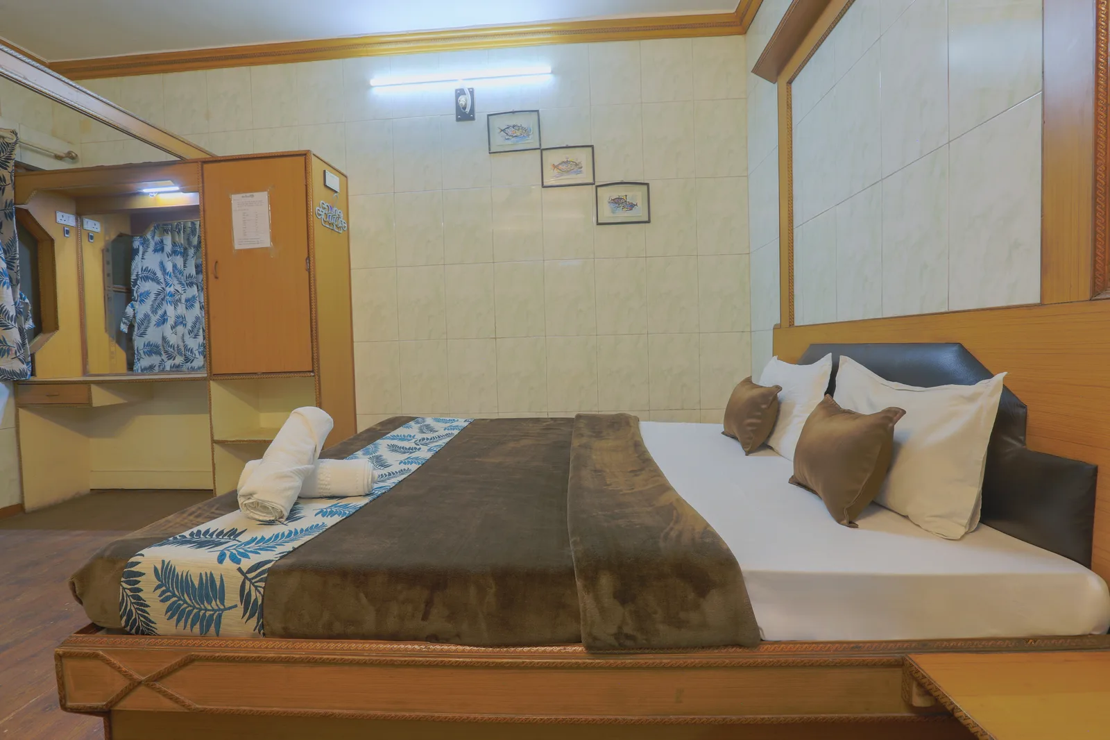 Ujjain darshan photo – RD4 – Hotel Shrimmaya near Mahakaleshwar Temple Ujjain